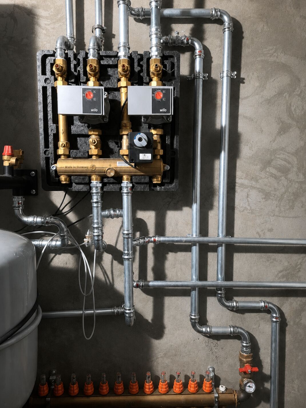 Technische ruimte met zoneverwarming en loodgieterij